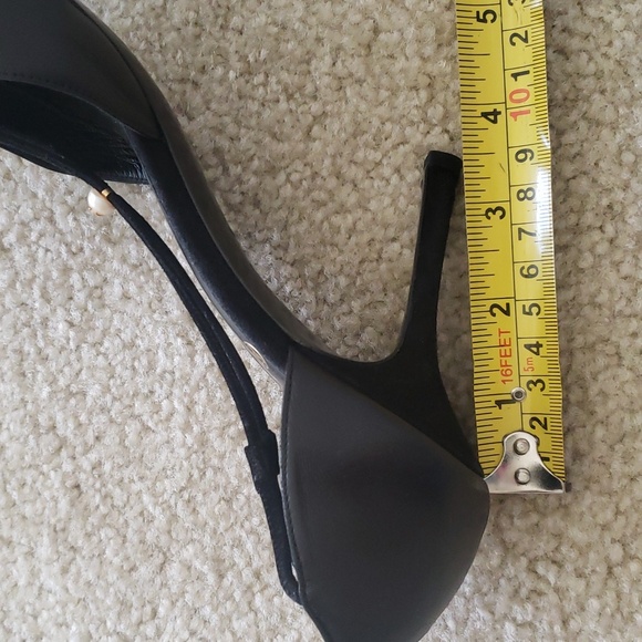 CHANEL CC LOGO FAUX PEARL STRAPS PUMPS - Picture 11 of 11